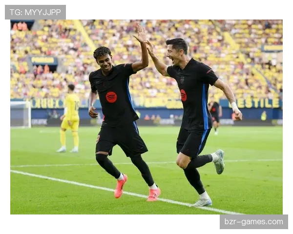 莱万多夫斯基爆发力惊人，助球队全力冲刺冠军