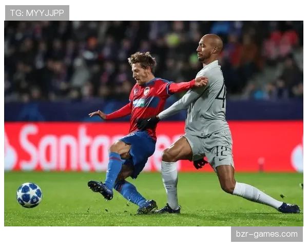 阿贾克斯关键球员状态回升，助球队逆转取胜表现抢眼