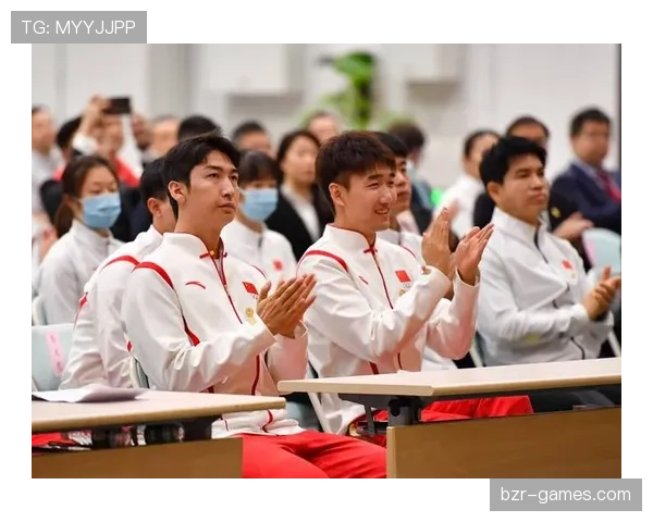 武大靖冰场上飞起来,生活中竟然连零食都得分秒计算?