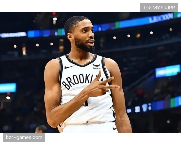 米卡尔·布里奇斯无球跑动拉开空间，助推三分命中率显著提升