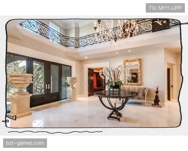 常园穿得像邻家小哥，电梯一按直达顶层带泳池的豪宅，我就服了