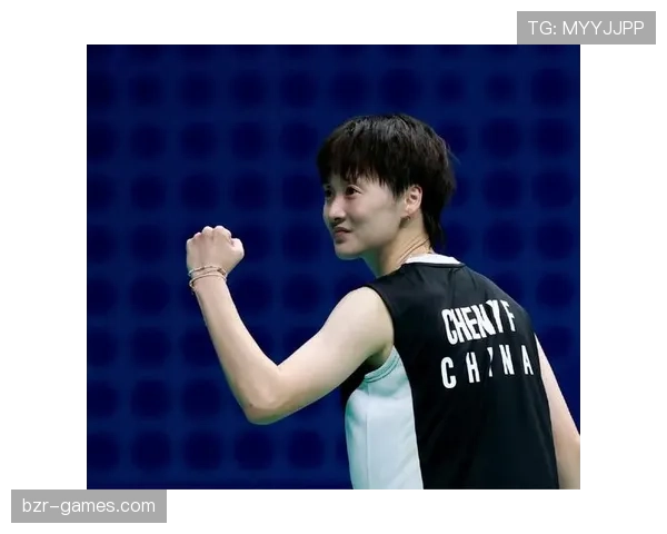 李诗沣随手晒个家居照，光角落那套东西就能把我年底奖金吃没